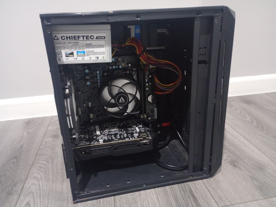 Komputer stacjonarny – Ryzen 5, GTX 1050, 16 GB RAM