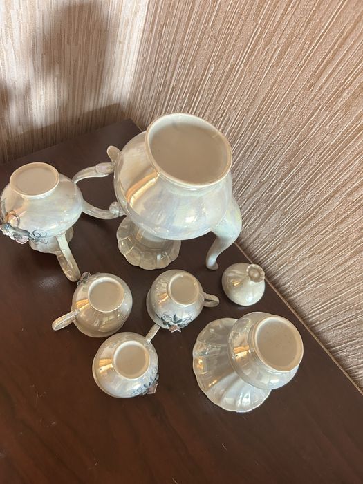 Кофейный сервиз и сахарница