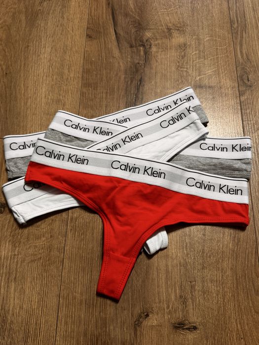 Stringi Calvin Klein
