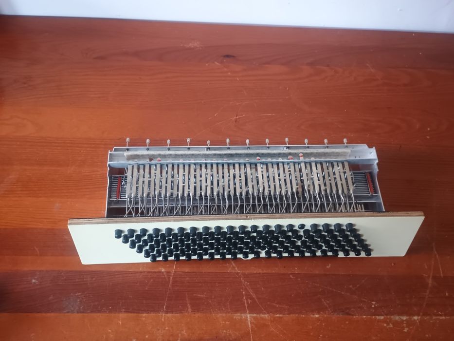 Akordenon  Carmen mechanizm bas