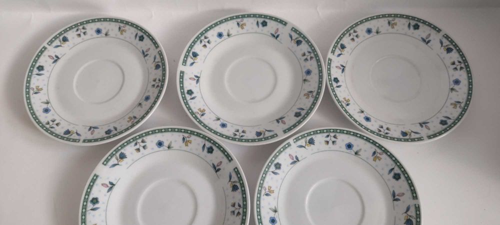 PRL- Spodki pod Filiżanki Porcelana chińska - kpl 5 szt
