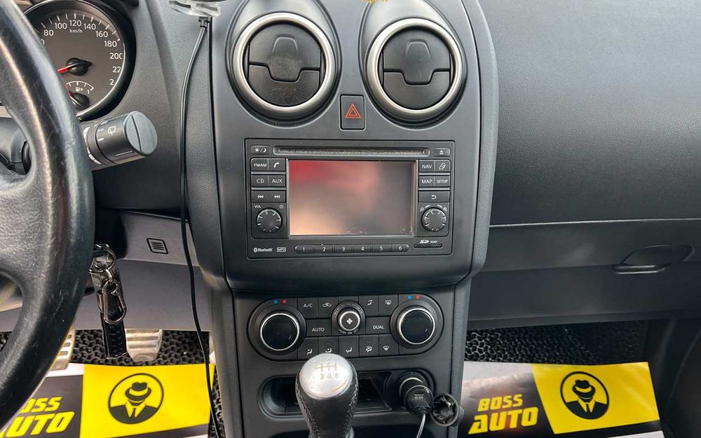 Nissan Qashqai+2 2012