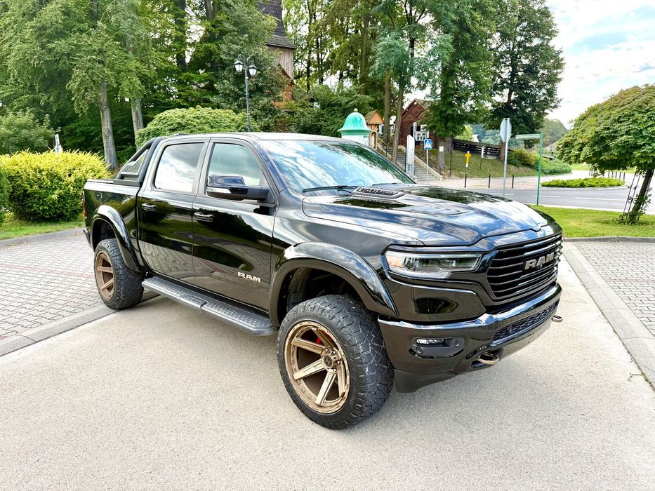RAM 1500 Dodge ram 5.7 4x4 lift doinwestowany oplacony gotowy do rejestracji