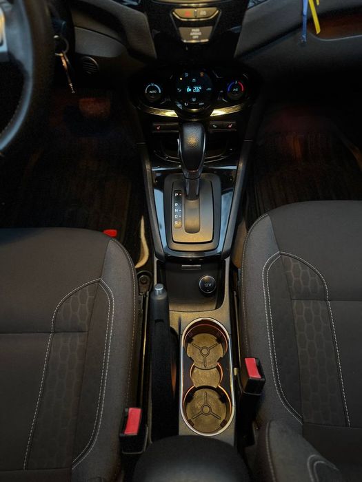 FORD FIESTA 2013 рік