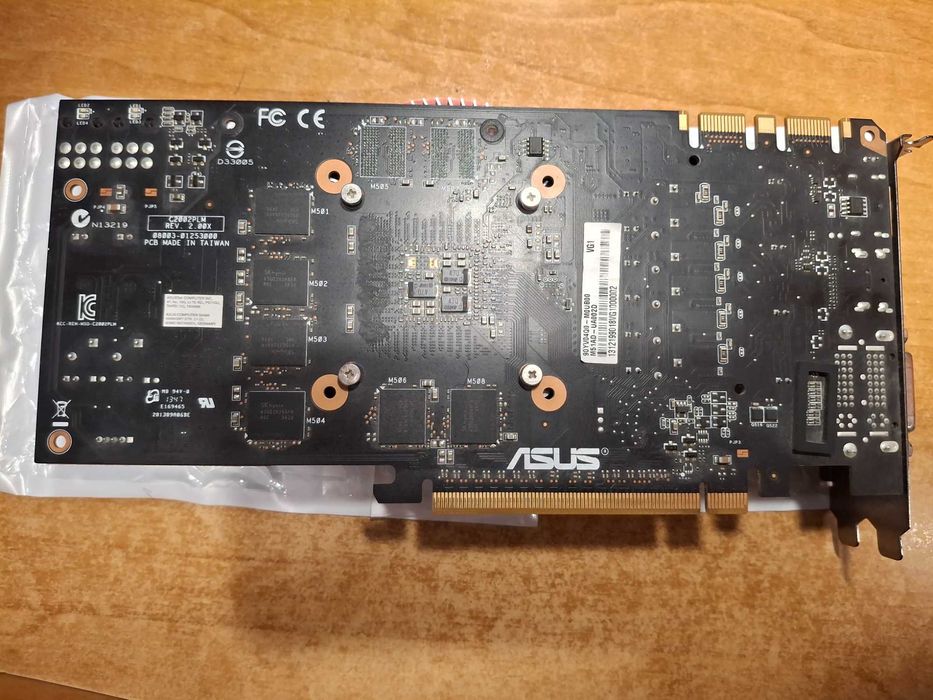 Видеокарта Asus GeForce GTX 760 3GB GDDR5 256bit