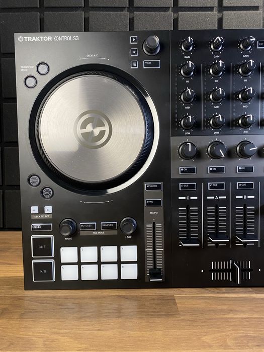 NI Traktor Kontrol S3 MK3 (Доставим курьером - БЕСПЛАТНО!)