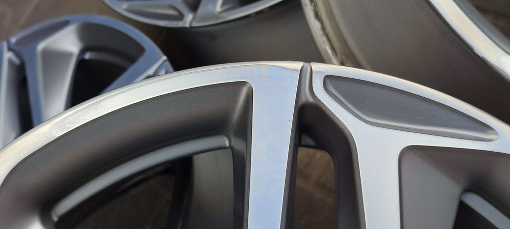 18" 8J 5x108 Orginalne Felgi Peugeot 308 II