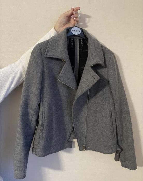 Шерстяна косуха Massimo Dutti 38р