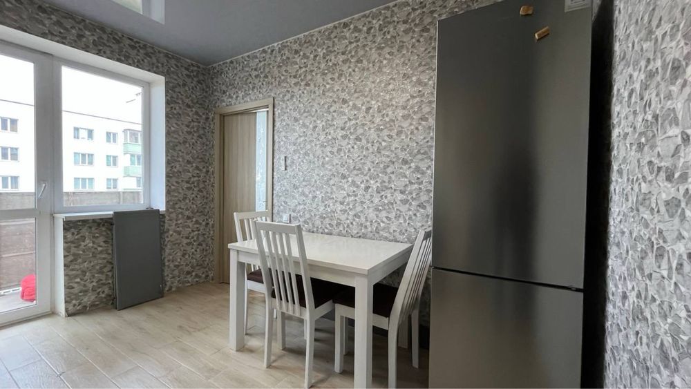 Продаж 2-кімнатної квартири 62.5 м² в ЖК Перший Парковий, Білогородка, з ремонтом - Вид 3