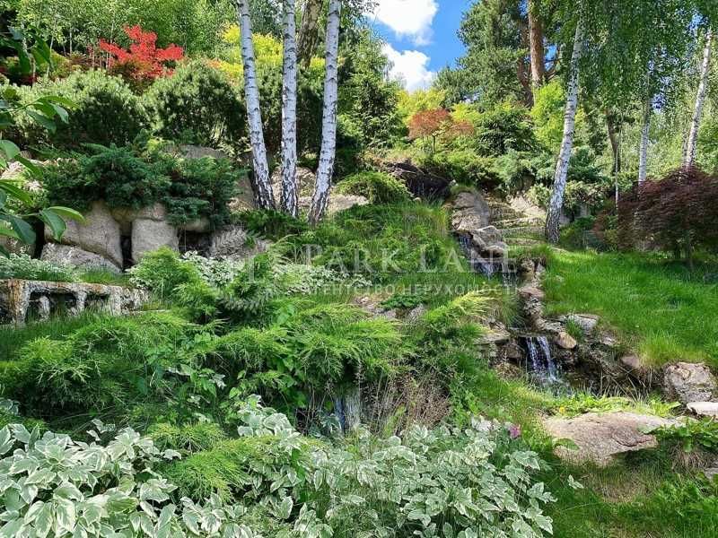 Продам Резиденцію в Лісниках з власним парком та озером Обухівський