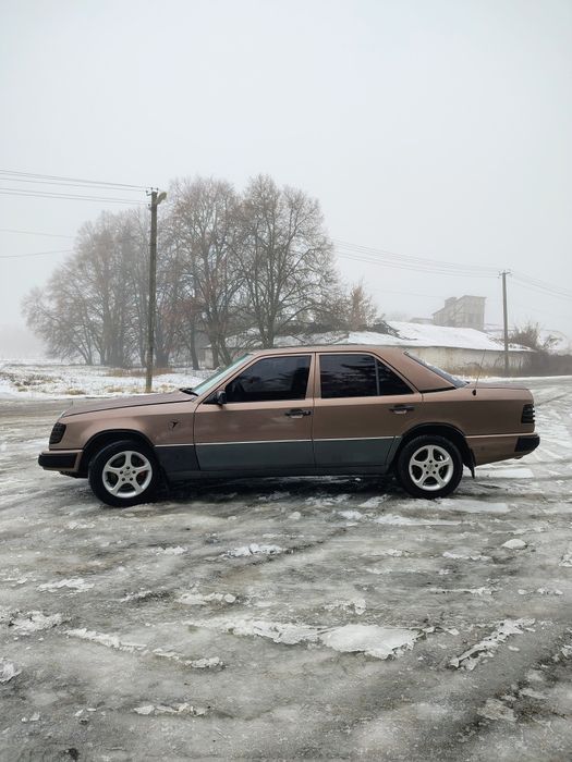 Продам Mercedes W124 3.0 дизель