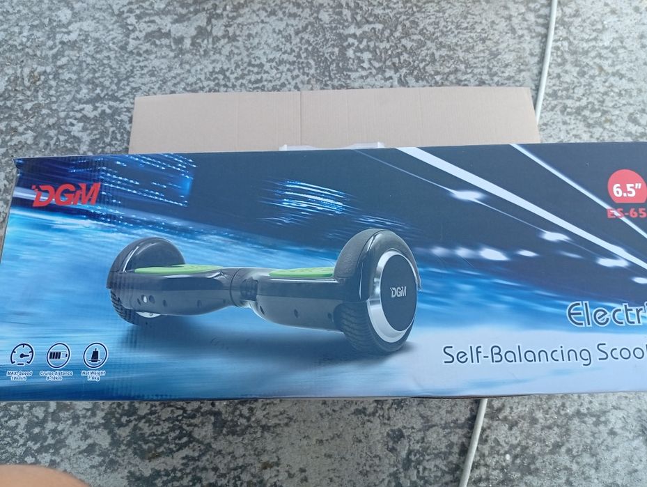 Deskorolka elektryczna marki DGM