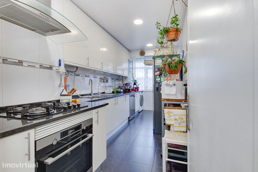 Apartamento T3 | 112 M² | Casal De São Brás | Amadora — Mina De Água, Lisboa