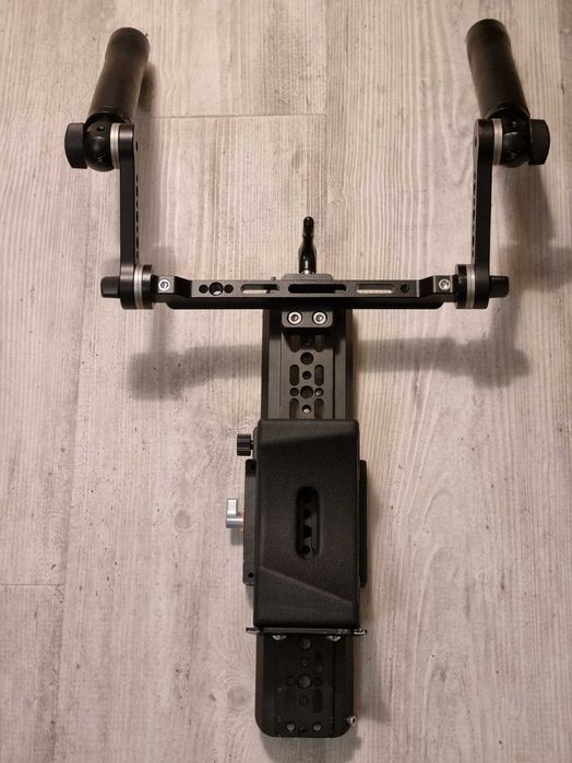 Rig Kamerowy Wooden Camera naramienny