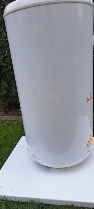 Ogrzewacz wody elektrycznej 80l.