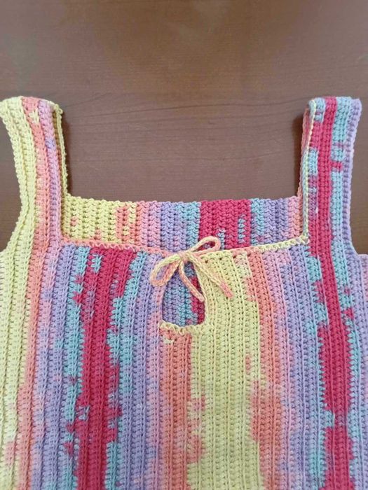 Crop Top de verão multicolorido feito à mão