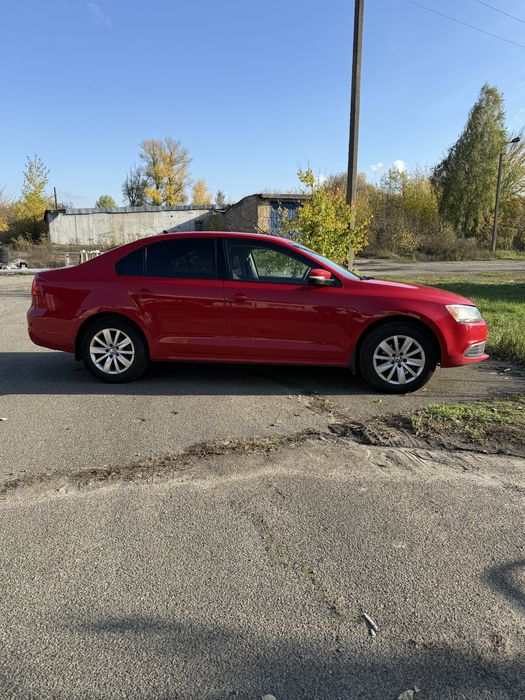 Продаж Volkswagen Jetta 2013