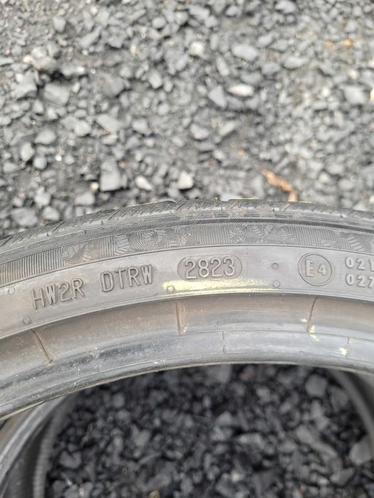 WYSYŁKA 2 Opony Zimowe 235 35 r19 Semperit Speed-Grip 2 2023r