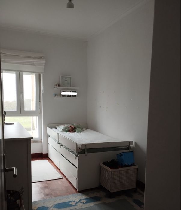 Cama Slakt Ikea (com dois colchoes)