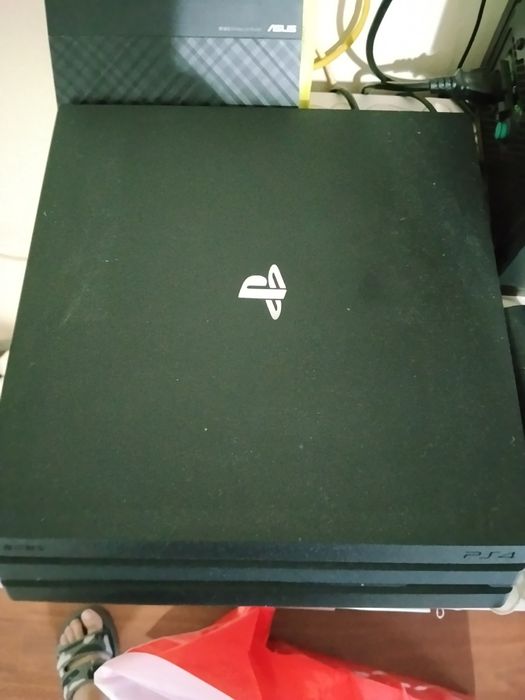 Ps4 pro slim ...