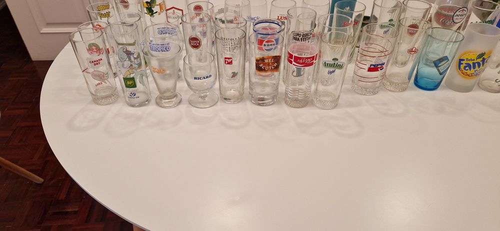 Vários copos de várias marcas 68 unidades