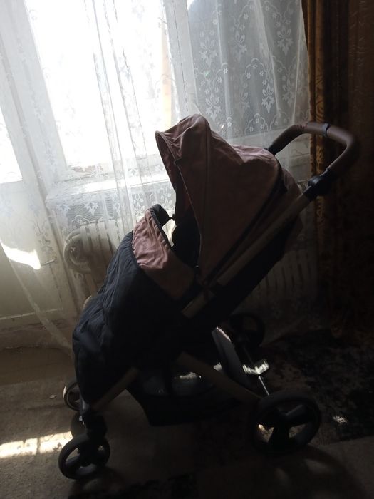 Коляска прогулочная Carello