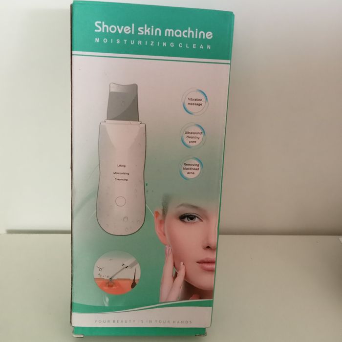 Liffting scrubbing twarzy USB z kabelkiem