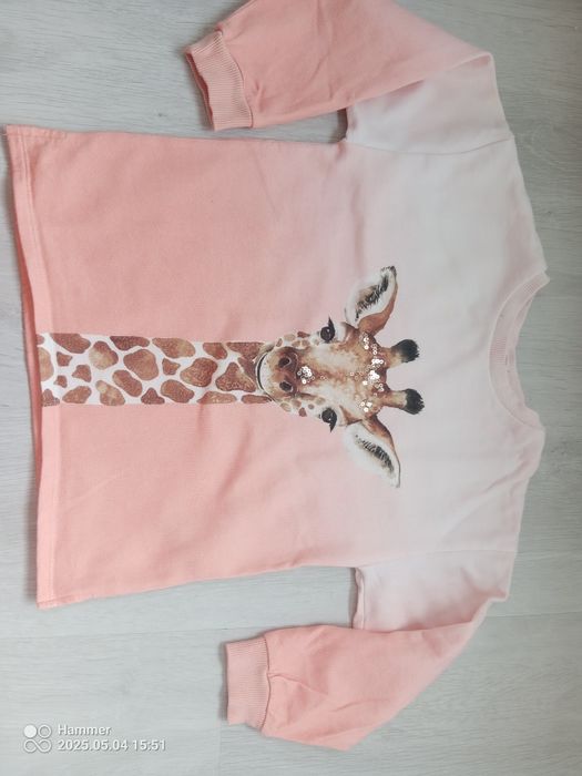 Bluza z żyrafa hm 122 cm