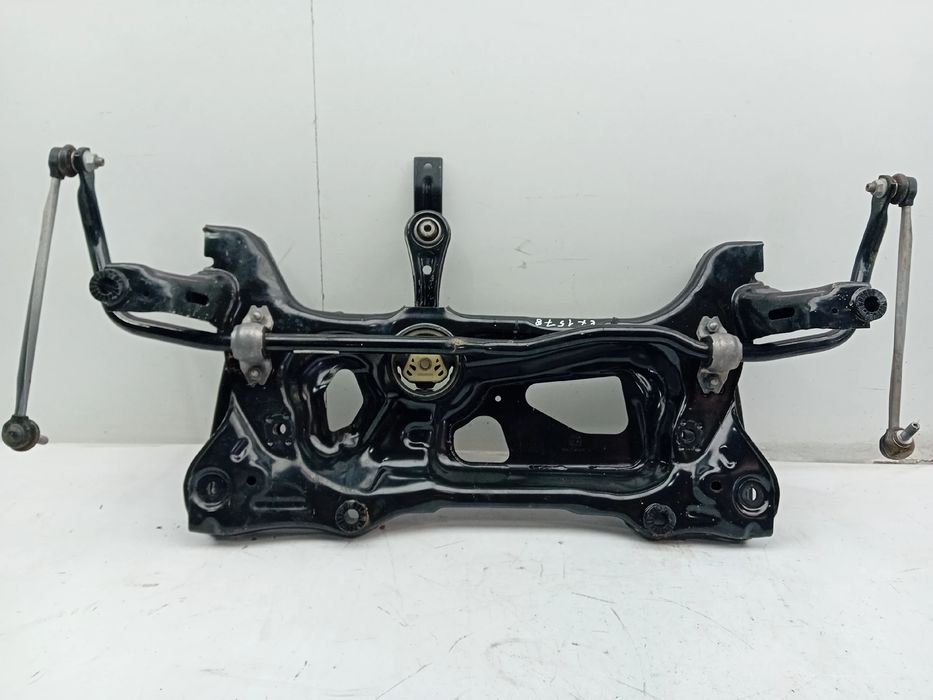 Charriot frente AUDI Q2 (GA)