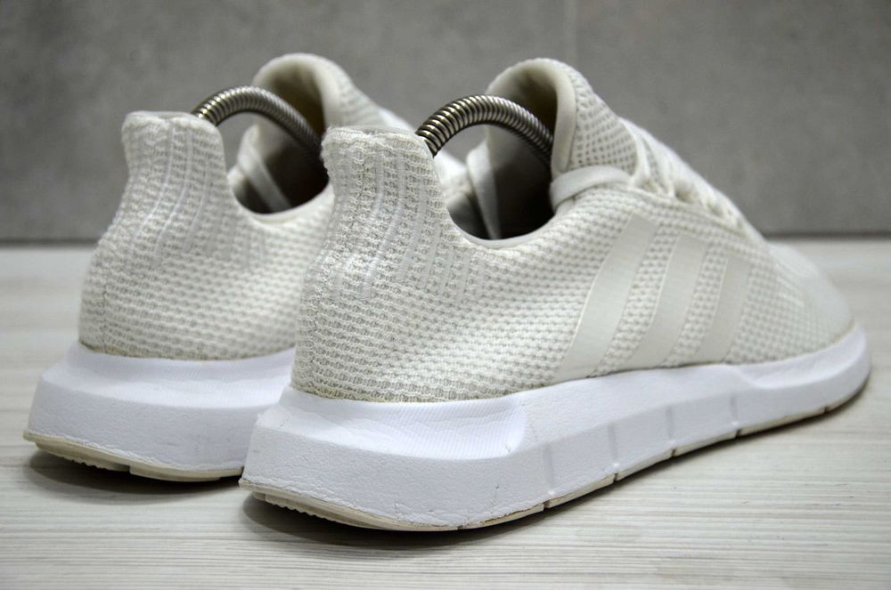 Adidas Swift Run, оригінал кросівки