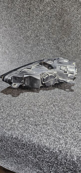 Lampa prawa audi 8v0941006e stan idealny