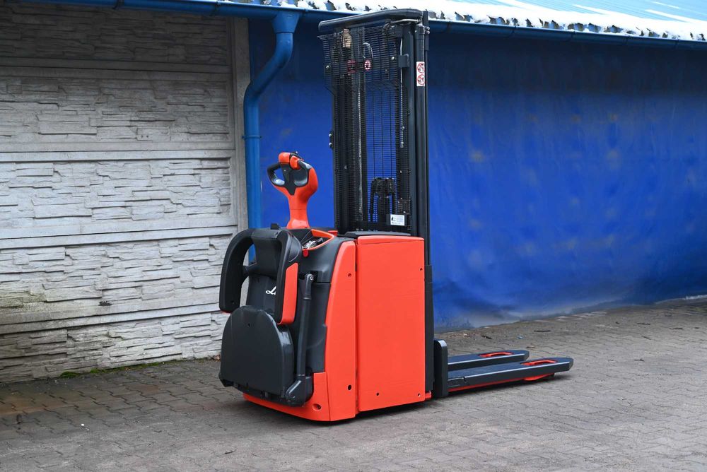 Paleciak elektryczny Linde L16 AP Triplex 480cm 2018rok FHP 455