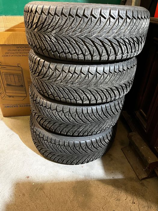 Opony 16 205 55 jak nowe