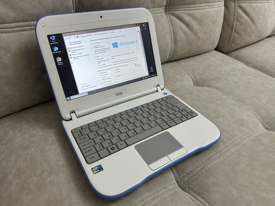 Продам протиударний нетбук Lbook E103 blue в гарному стані