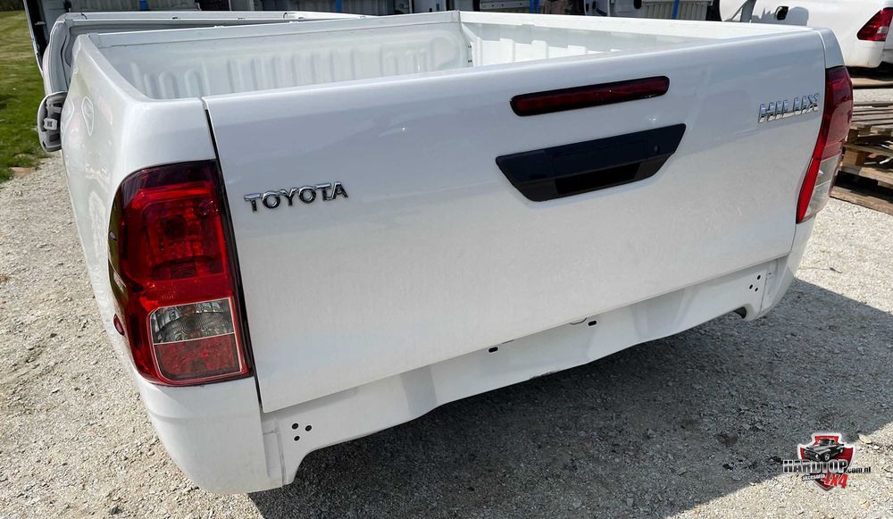 Burta Klapa bagażnika Paki  - Toyota Hilux 2015+