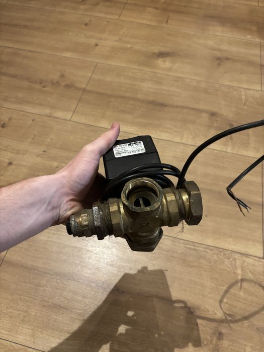 Zawór Czterodrogowy z siłownikiem Womix