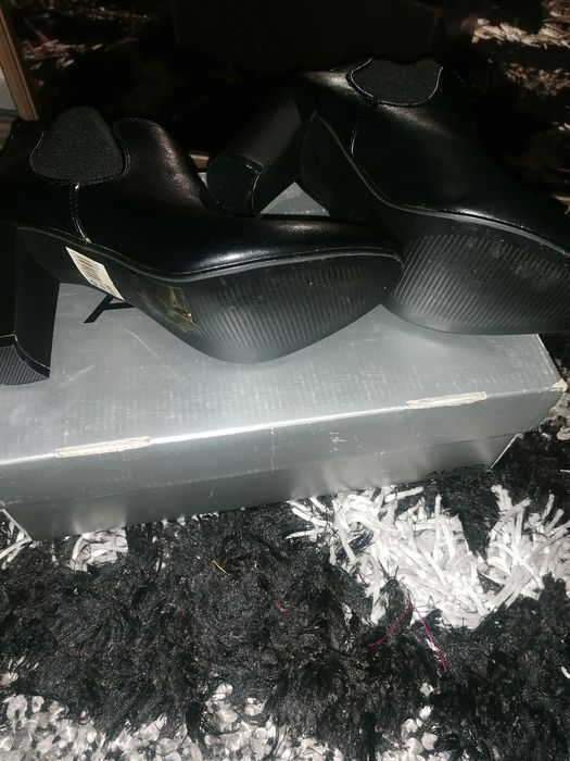 Botins novos n35