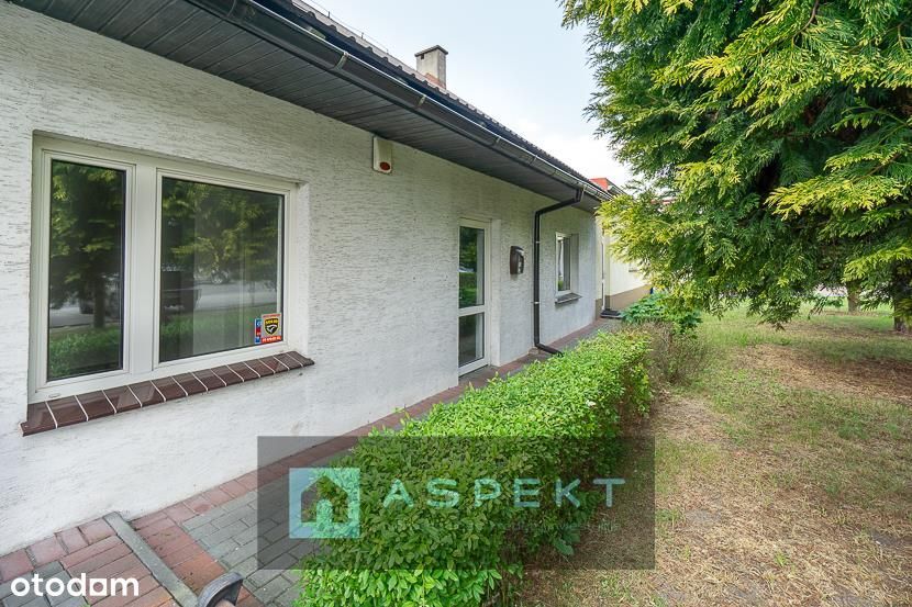 Lokal usługowo - handlowy z pomieszczeniem biurowym