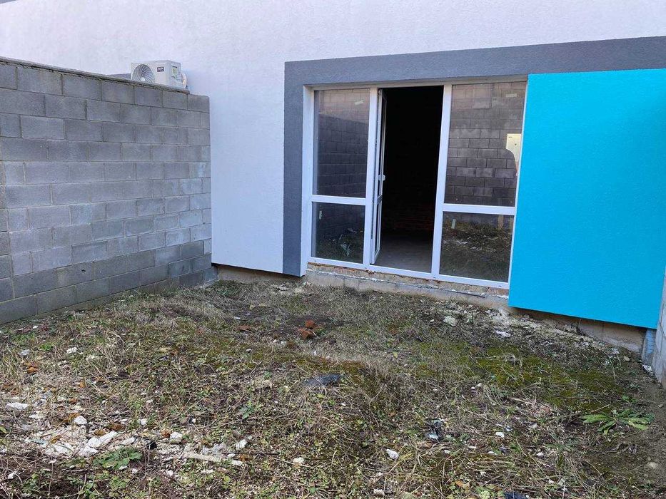 Котедж в районі  Ювілейний з міськими комунікаціями