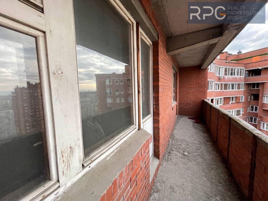 Продаж 2 рівневої 5 кімнатної квартири 175м2, вул. Анни Ахматової 13Д.
