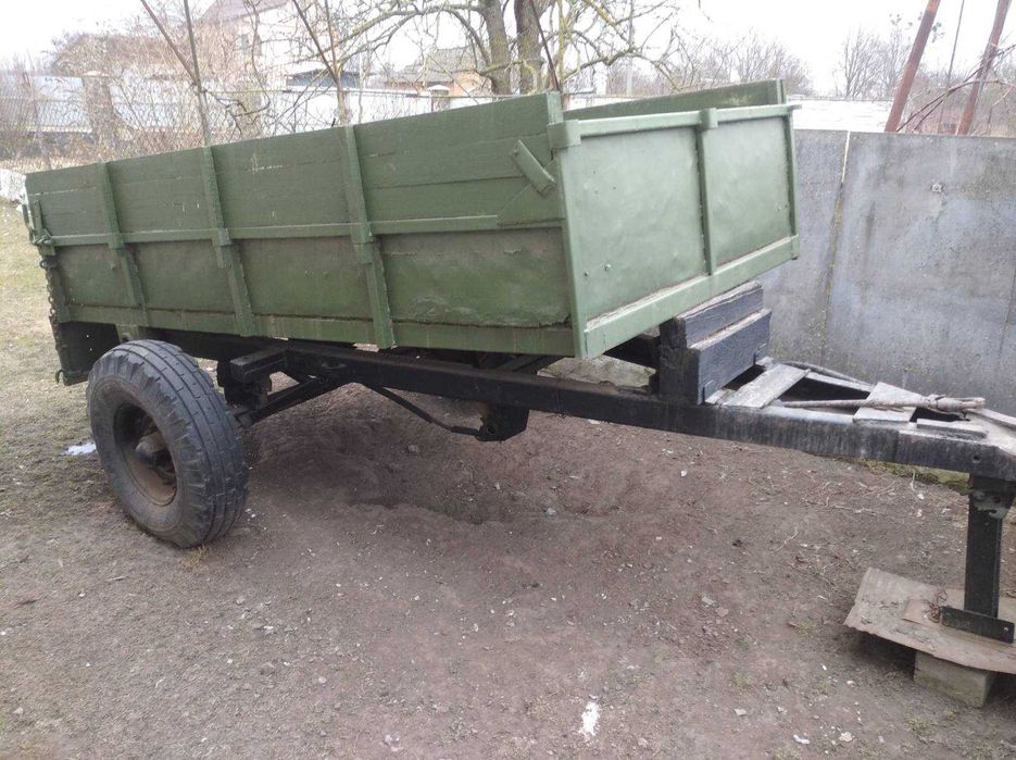 Продається трактор в комплекті