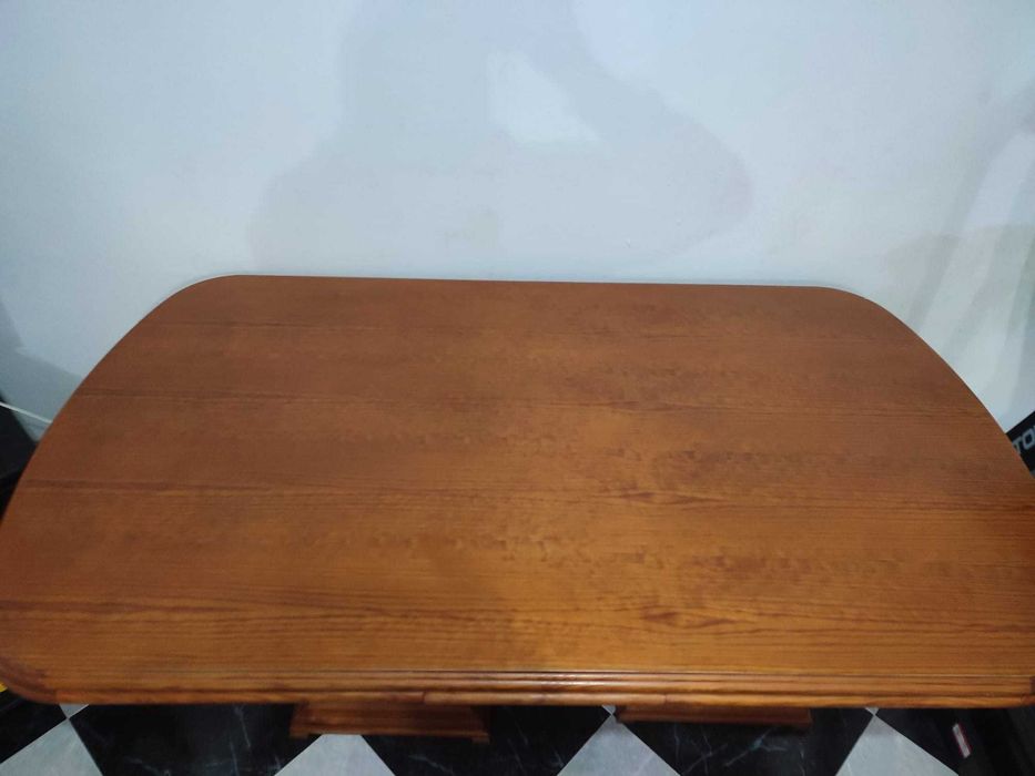 Mesa em madeira (como nova)