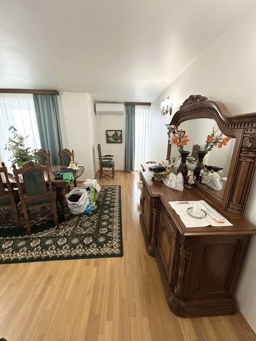 Продаж 4х кімнатної квартири в центрі по вул. Троїцька