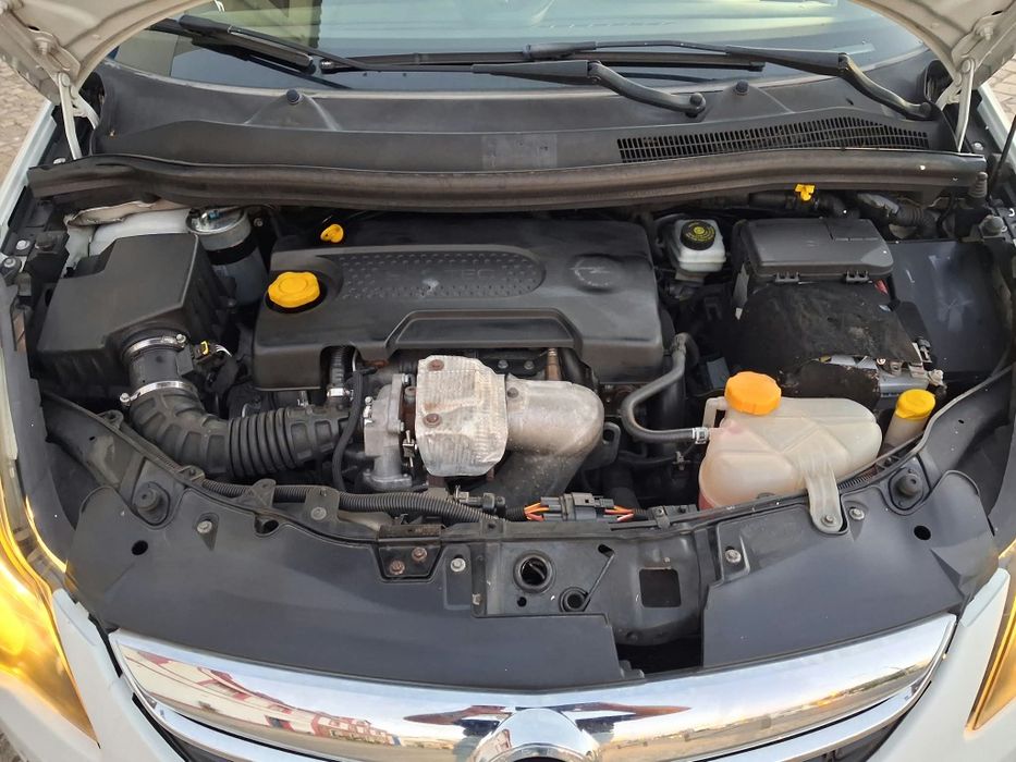 Opel Corsa 2014 com Ac