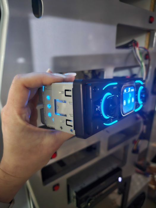 Автомагнітола Podofo 1DIN A4204 FM/Bluetooth/MP3-плеєр/AUX/USB