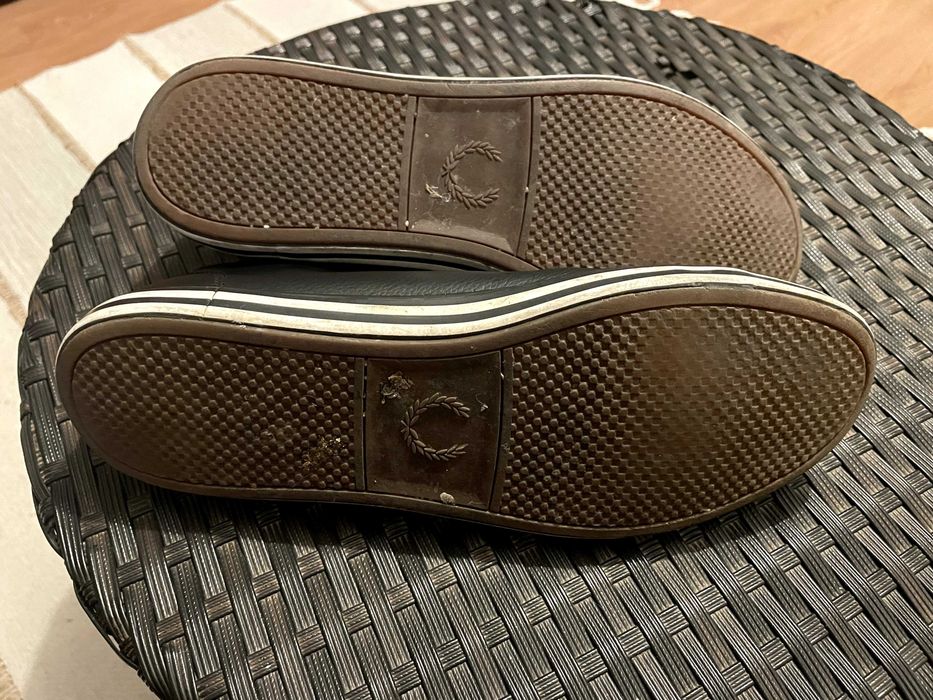 Fred Perry Kingston (Preto)(42)