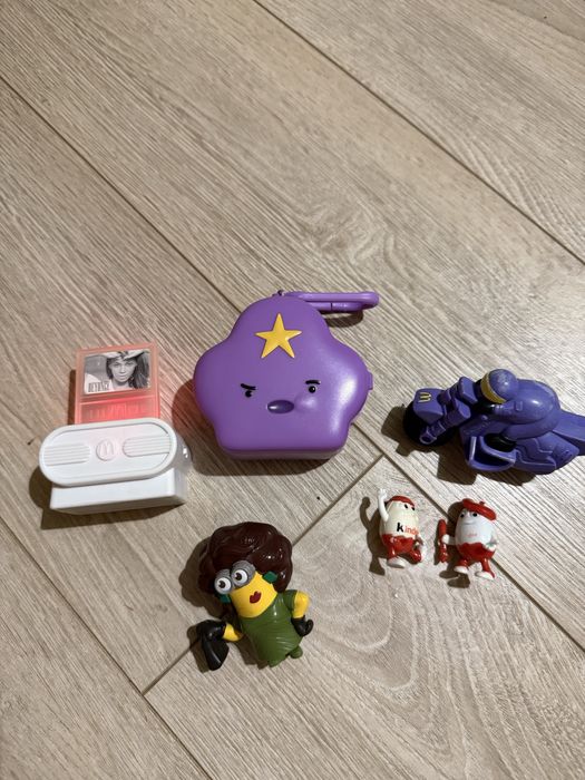 Ретро іграшки з Макдональс та кіндер