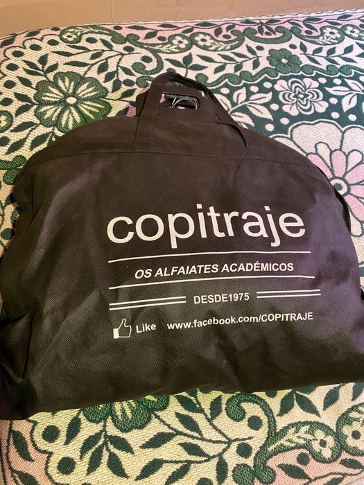 Traje Académico Feminino de Leiria / Peniche