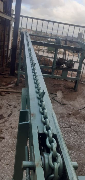 Alimentador toros de madeira charrion