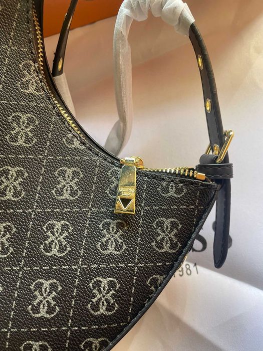 Guess Hand  Bag